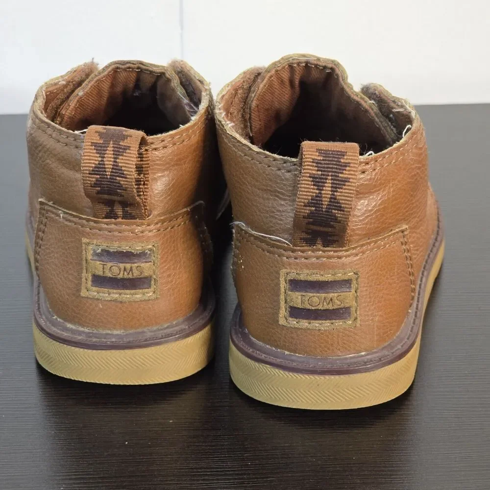 Tom's Kids‎ Brown Chukka Boots, Size 8M No tie